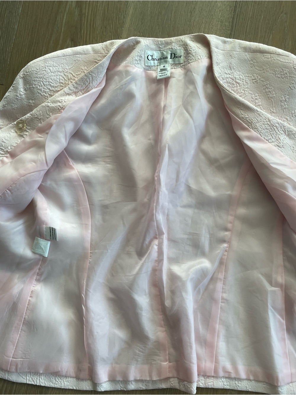 Vintage Dior Light Pink Textured Women's Jacket & Skirt Set - Picture 13 of 16